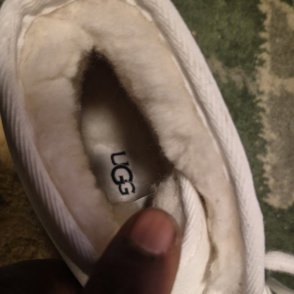 UGG Kids White Cozy Boots - Picture 7 of 7